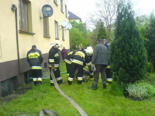 Zalana piwnica w bloku