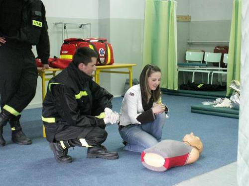 wizyta OSP W-G w gimnazjum